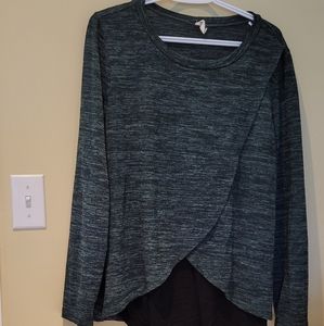 Tulip hem maternity and nursing top